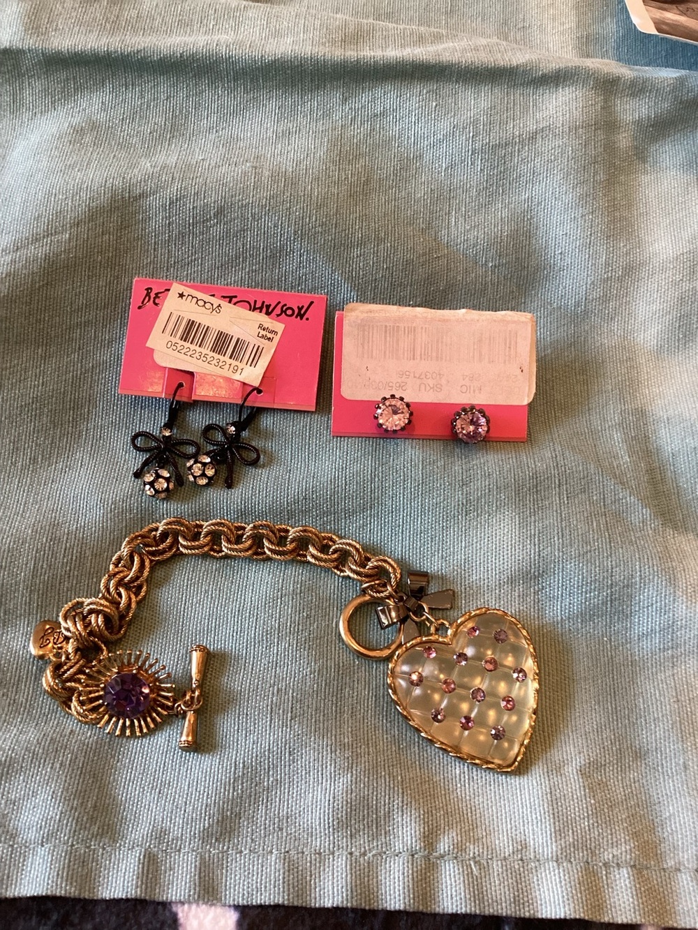 VTG Betsey Johnson Quilted Heart Charm Bracelet and Bow/Crystal Earrings